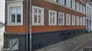 Lejlighed til leje, Kolding, Vejrupsgade<span class="blurred street-number" onclick="ProcessAdRequest(1368124)"><span class="hint">Se vej-nummer</span>[xxxxxxxxxxxx]</span>