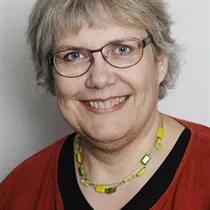 Pia søger lejlighed til leje i Hesselager